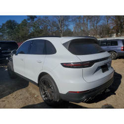 2020 PORSCHE CAYENNE