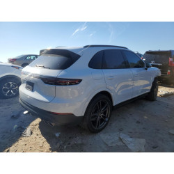 2020 PORSCHE CAYENNE