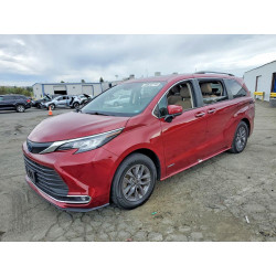 2021 TOYOTA SIENNA 5TDJRKEC7MS051846 60632216