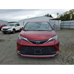 2021 TOYOTA SIENNA 5TDJRKEC7MS051846 60632216