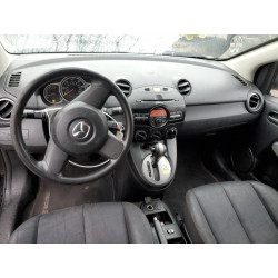 2012 MAZDA 2