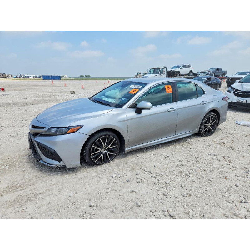 2022 TOYOTA CAMRY 4T1G11AK7NU004401 57905486