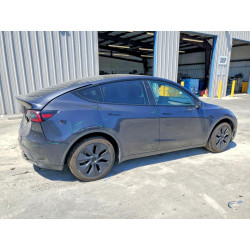 2024 TESLA MODEL Y 7SAYGDEE4RF117768 57371346