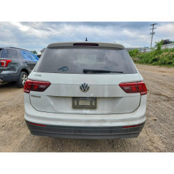 2021 VOLKSWAGEN TIGUAN 3VV1B7AX5MM043689 60759576
