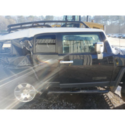 2010 TOYOTA FJ CRUISER
