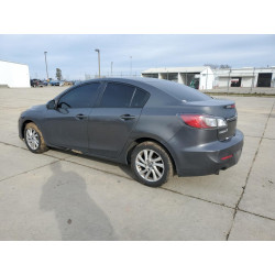2013 MAZDA 3