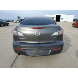2013 MAZDA 3