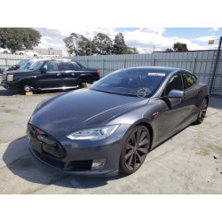 2015 TESLA MODEL S