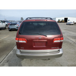 2002 TOYOTA SIENNA