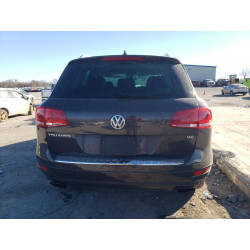 2013 VOLKSWAGEN TOUAREG