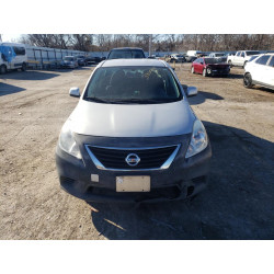2013 NISSAN VERSA