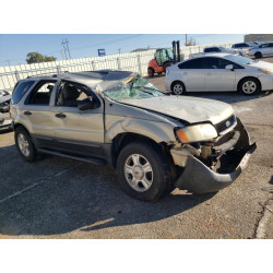 2004 FORD ESCAPE