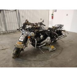 2011 HARLEY-DAVIDSON FL