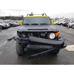 2012 TOYOTA FJ CRUISER