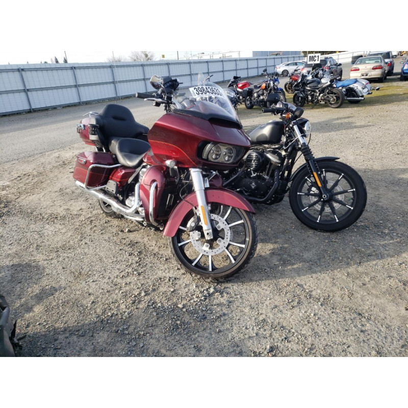 2016 HARLEY-DAVIDSON FL