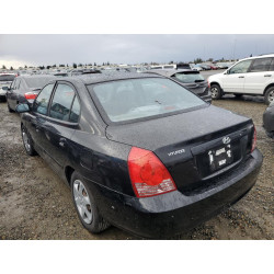 2004 HYUNDAI ELANTRA