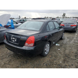 2004 HYUNDAI ELANTRA