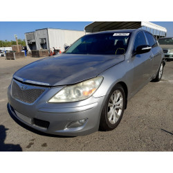 2010 HYUNDAI GENESIS