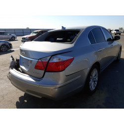 2010 HYUNDAI GENESIS