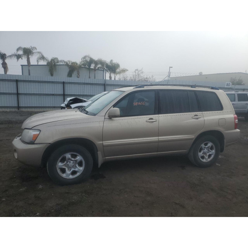 2004 TOYOTA HIGHLANDER