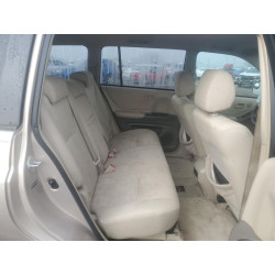2004 TOYOTA HIGHLANDER