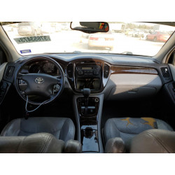 2002 TOYOTA HIGHLANDER