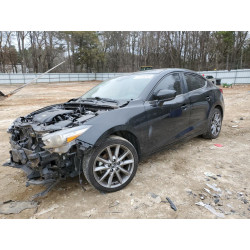 2018 MAZDA 3