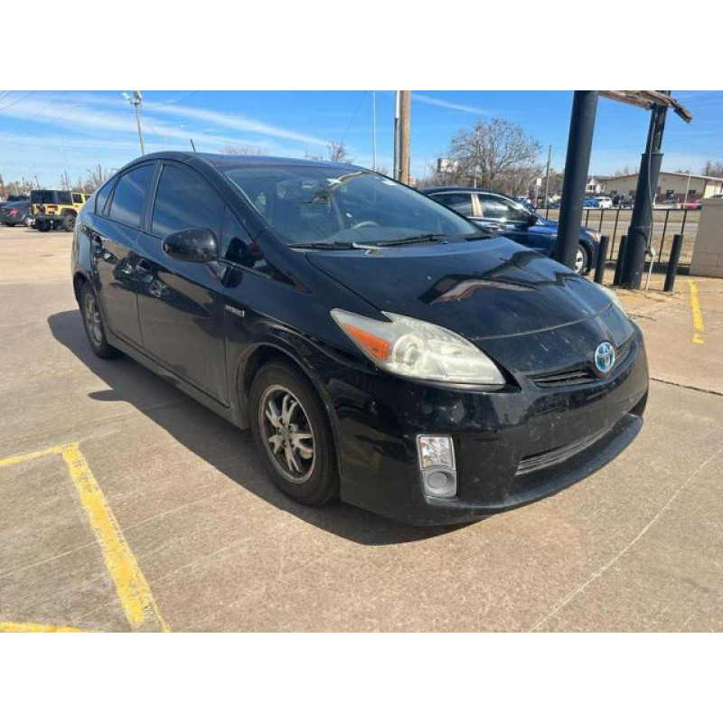 2011 TOYOTA PRIUS