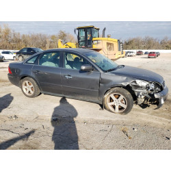 2005 FORD 500