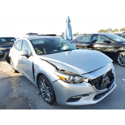2018 MAZDA 3