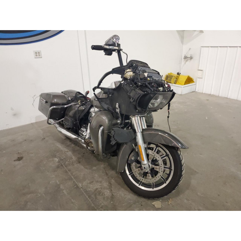 2018 HARLEY-DAVIDSON FL