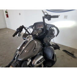 2018 HARLEY-DAVIDSON FL