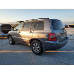 2005 TOYOTA HIGHLANDER