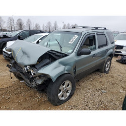 2005 FORD ESCAPE