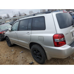 2005 TOYOTA HIGHLANDER