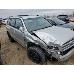 2005 TOYOTA HIGHLANDER