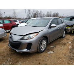 2013 MAZDA 3