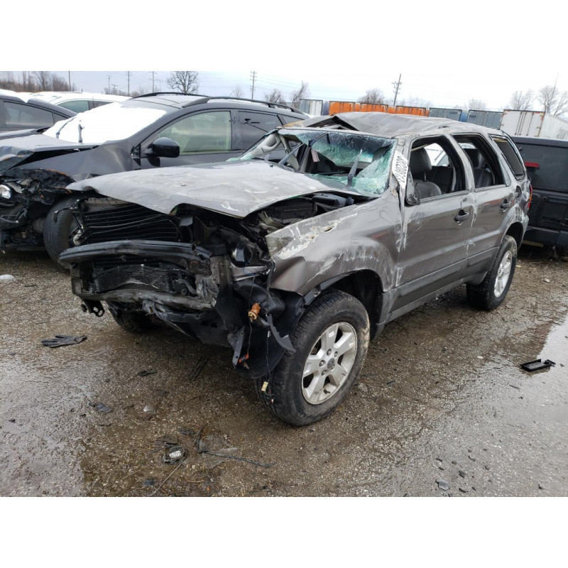 2005 FORD ESCAPE