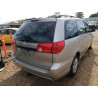 2006 TOYOTA SIENNA