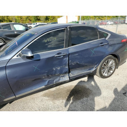 2016 HYUNDAI GENESIS