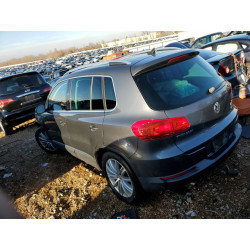 2013 VOLKSWAGEN TIGUAN