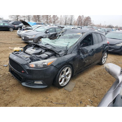 2015 FORD FOCUS
