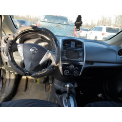 2017 NISSAN VERSA