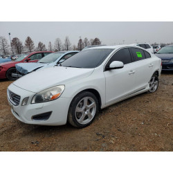 2013 VOLVO S60