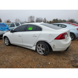 2013 VOLVO S60