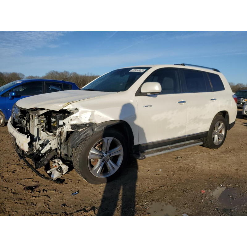 2013 TOYOTA HIGHLANDER