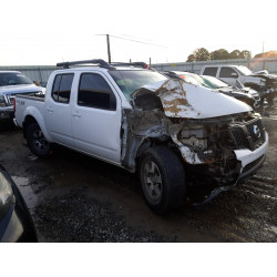 2012 NISSAN FRONTIER