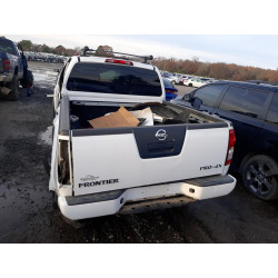 2012 NISSAN FRONTIER