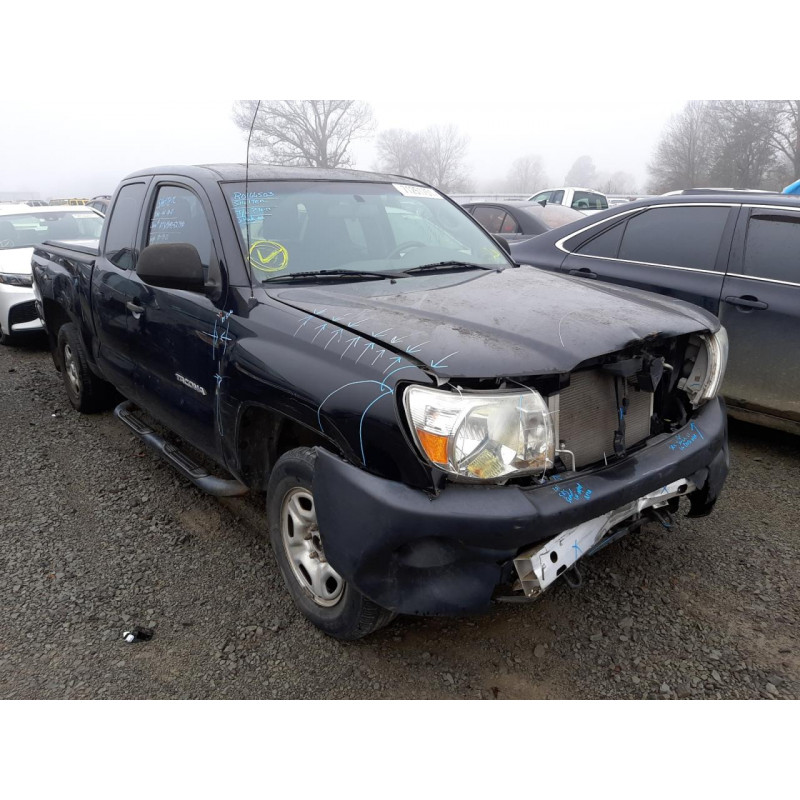 2011 TOYOTA TACOMA