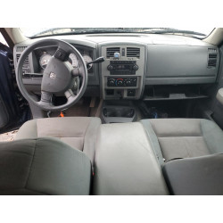 2005 DODGE DAKOTA